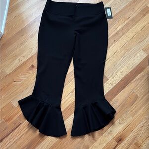 Investments Slim Factor Ruffle Hem Leggings